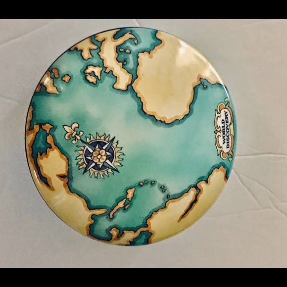 New Tiffany & Co. Tauck Porcelain Trinket Box … - Picture 14 of 16